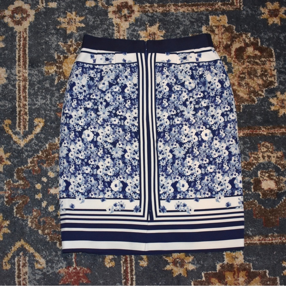 ANTONIO MELANI Blue and White Floral Pencil Skirt